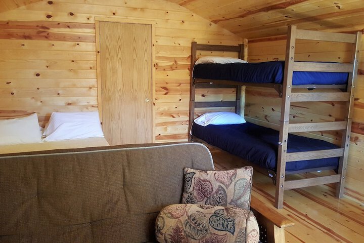 No Name City Luxury Cabins & RV
