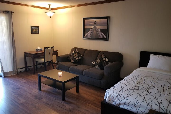 Room 28 of 46