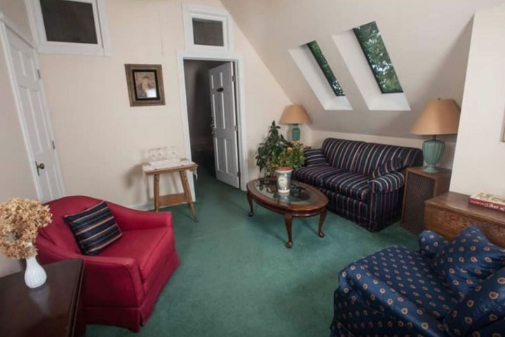 Room 44 of 52
