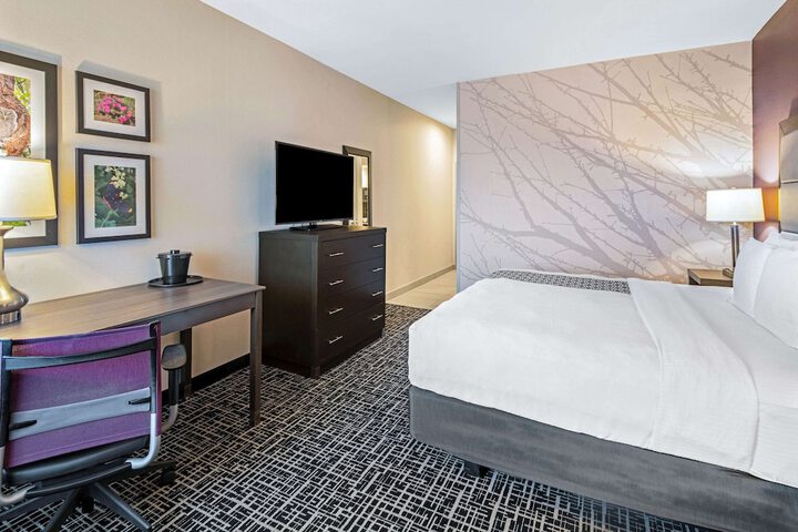 Room 15 of 47