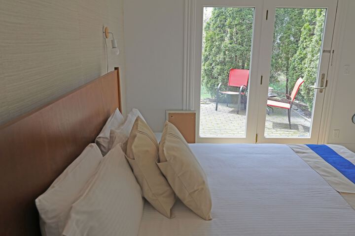 Room 44 of 72