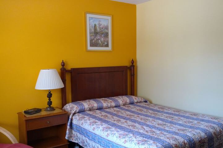 Room 13 of 30