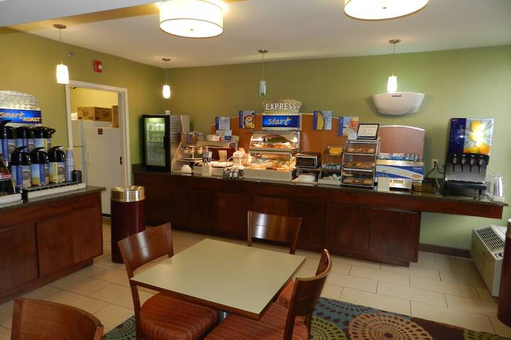 Holiday Inn Express Anderson by IHG