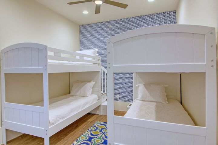 Room 38 of 53