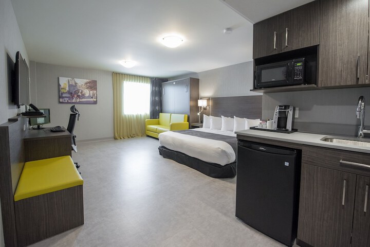 Room 60 of 77