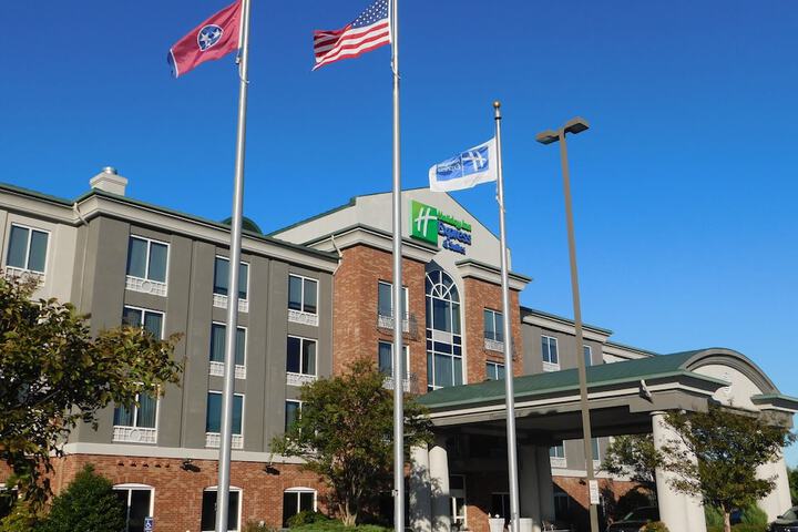 Holiday Inn Express & Suites Millington by IHG