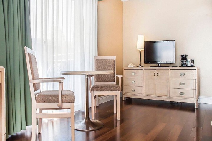 Quality Hotel Fallsview Cascade