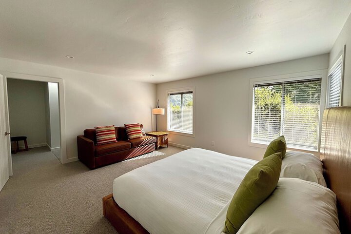 Hidden Valley Inn