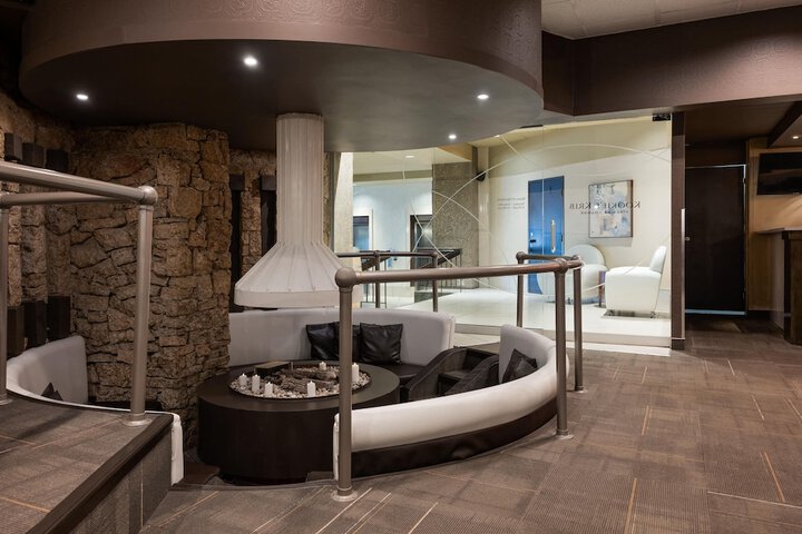 Ramada Plaza by Wyndham Regina Downtown