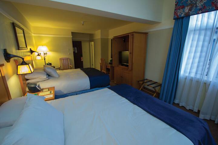Room 20 of 36