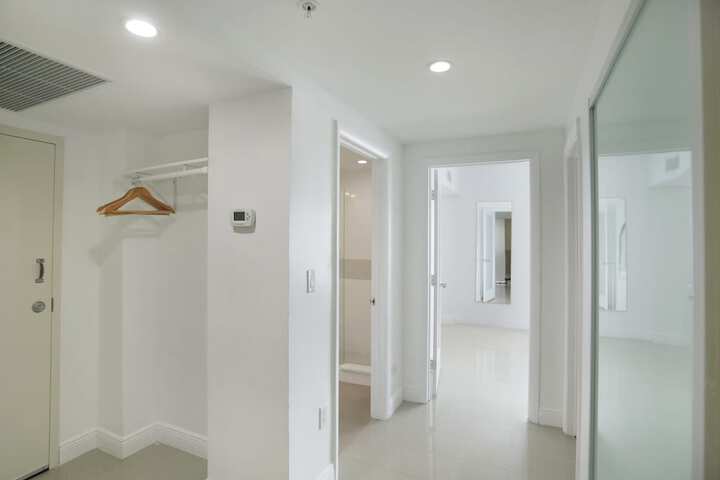Room 55 of 167