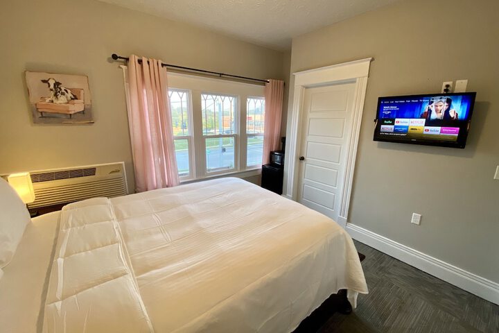 Room 5 of 34
