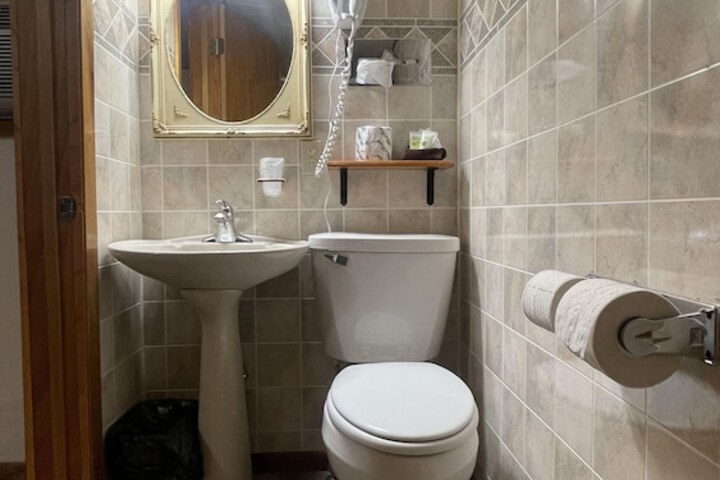 Room 19 of 54