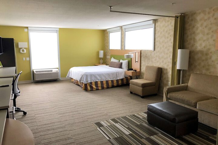 Room 20 of 37