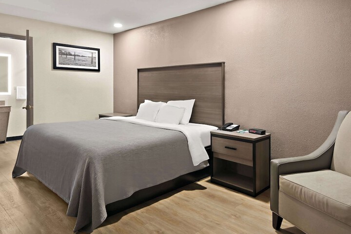 Room 36 of 45