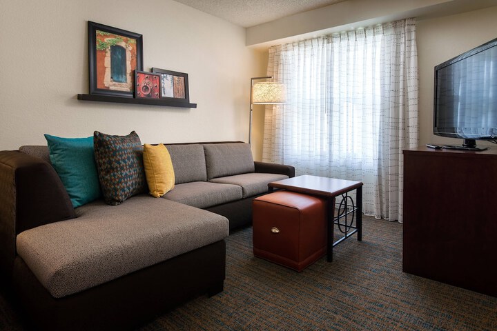 Room 13 of 29