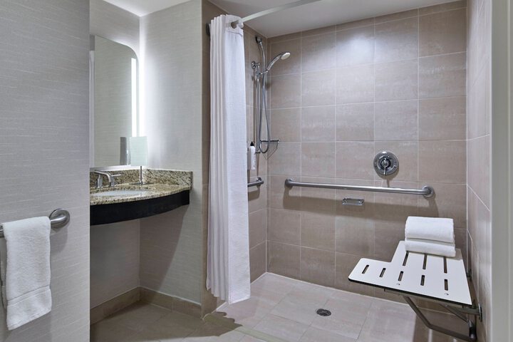 Delta Hotels by Marriott Toledo