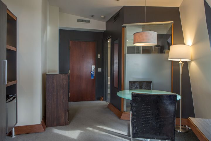 Room 29 of 62