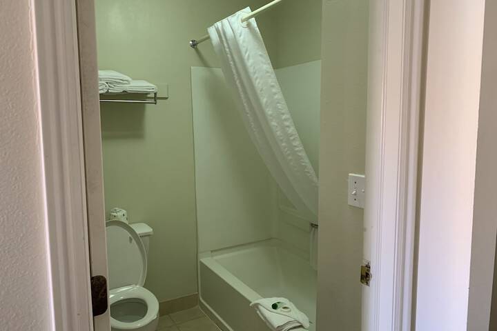 Room 20 of 36