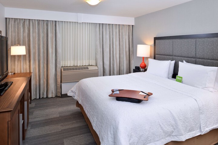 Room 40 of 73