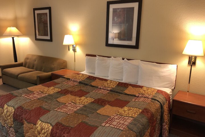 Room 63 of 76