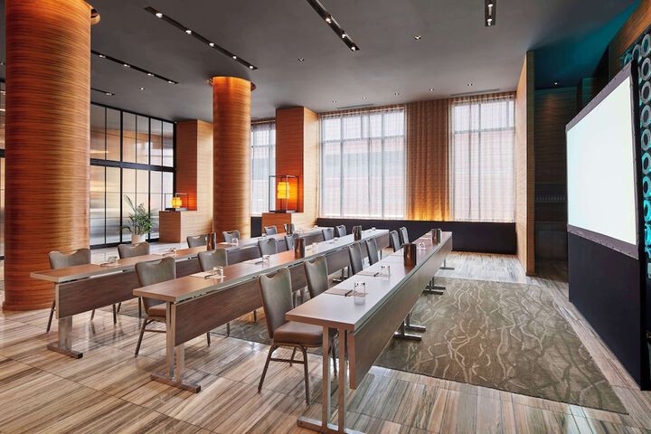 The Lofton Hotel Tapestry Collection by Hilton