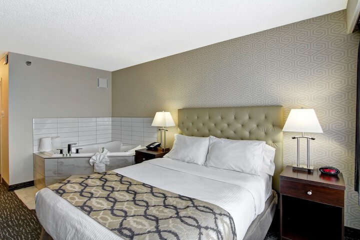 Room 34 of 54