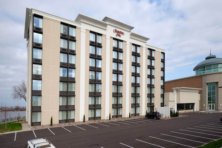 Hampton Inn Green Bay Downtown
