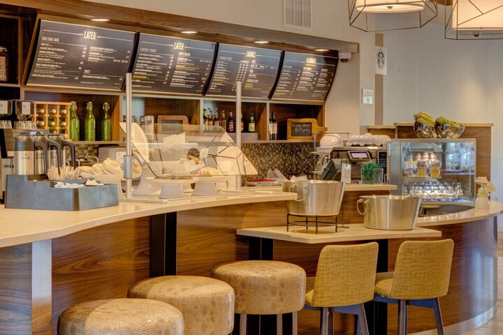 Breakfast/Coffee Service 146 of 167