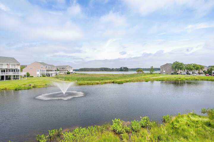 Whale of a Time Waterfront Stay for 10 With Resort-style Amenities
