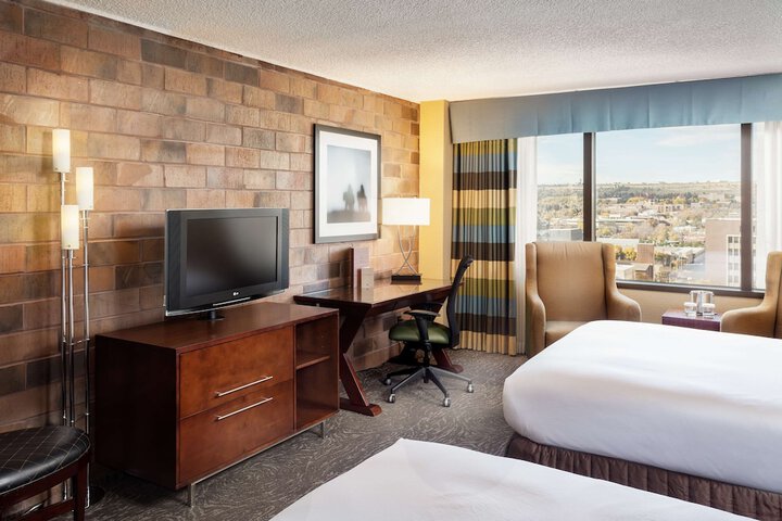 Room 4 of 6