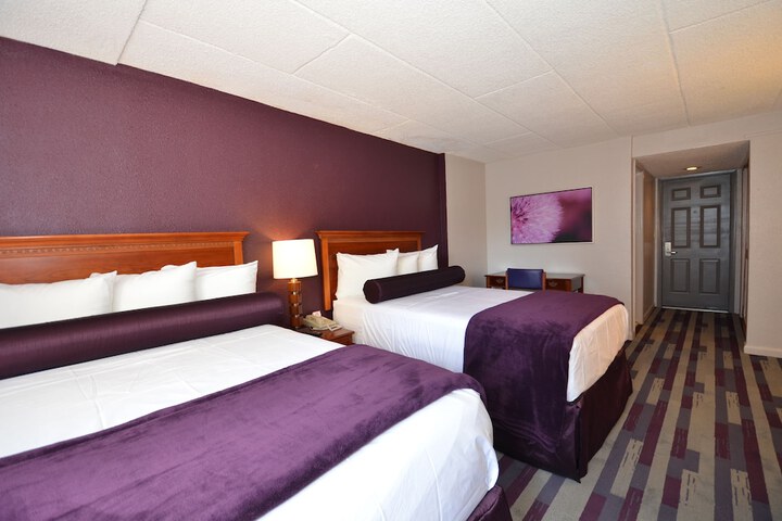 Room 21 of 36