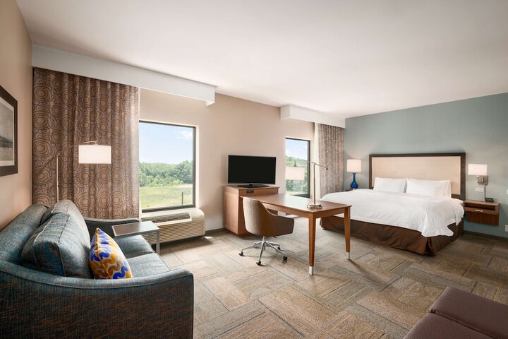 Room 15 of 32