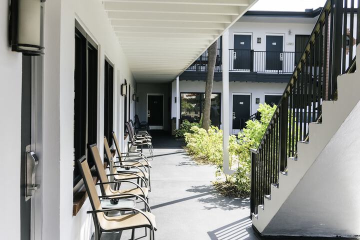 Hotel 5 of 73