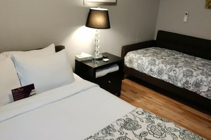 Room 49 of 64