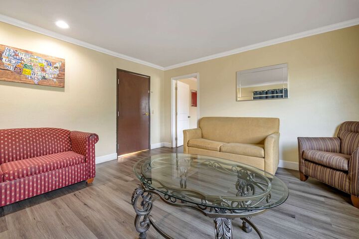Room 20 of 31