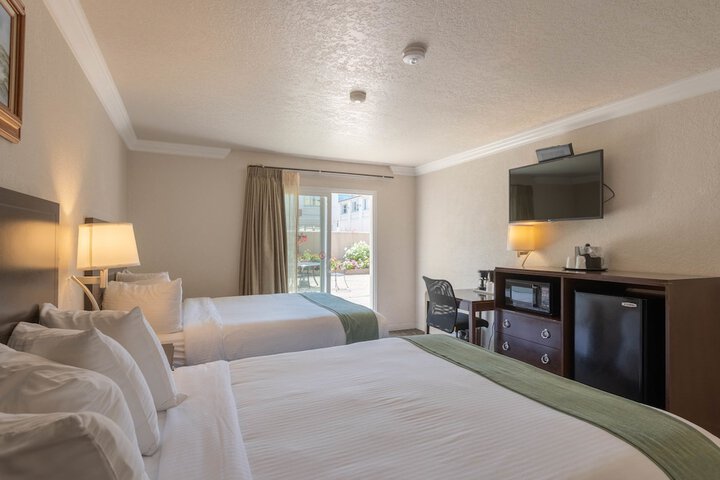 Room 14 of 36