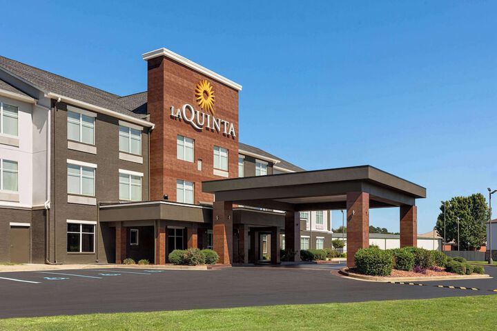 La Quinta Inn & Suites by Wyndham Oxford - Anniston