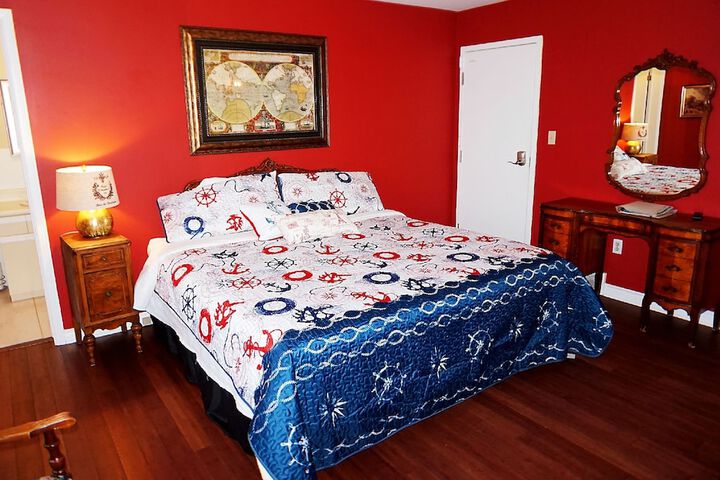 Room 19 of 37