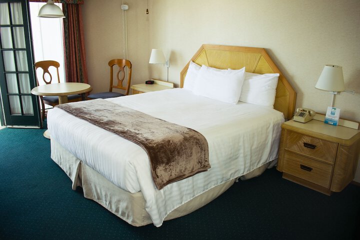 Room 128 of 229
