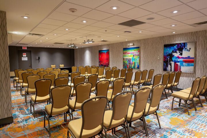 Holiday Inn Toronto Downtown Centre by IHG
