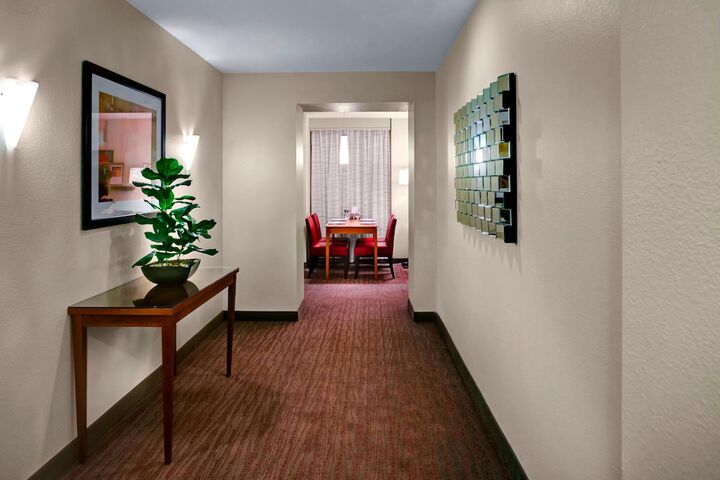 Room 16 of 30