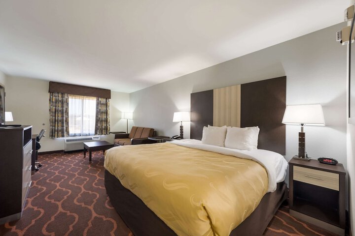 Room 9 of 36