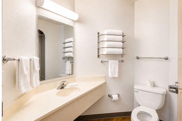 Econo Lodge Menomonie