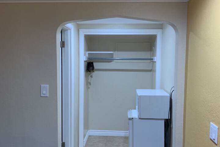 Room 80 of 107