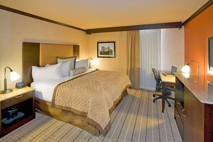 Room 8 of 35