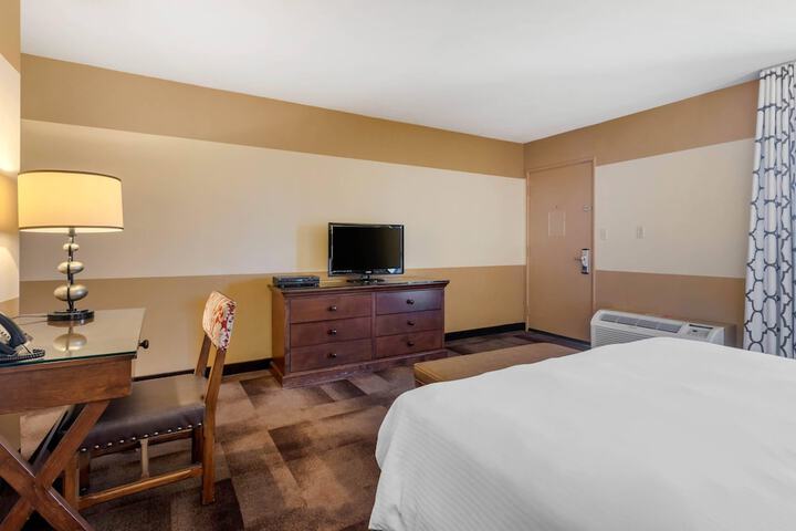 Carlton Oaks Lodge an Ascend Collection Hotel