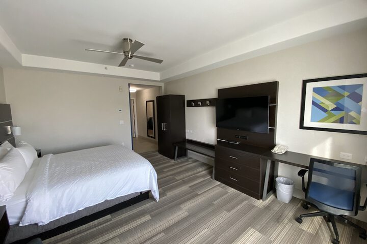 Room 17 of 78