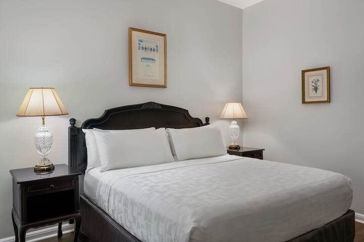 Room 21 of 28