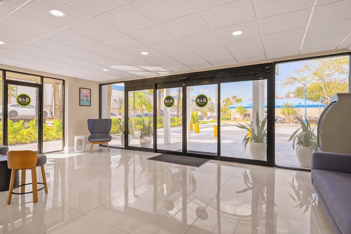 B & B Hotel Miami Airport